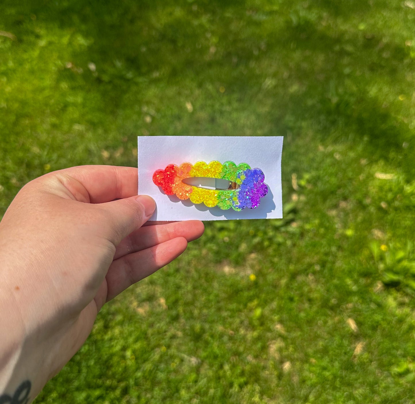 Bold Neon Ombre Scalloped SnapClip